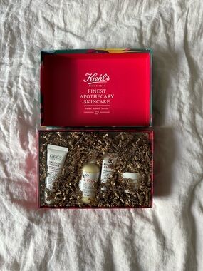 Kiehl's x Janine Rewell Hydration Essentials Set